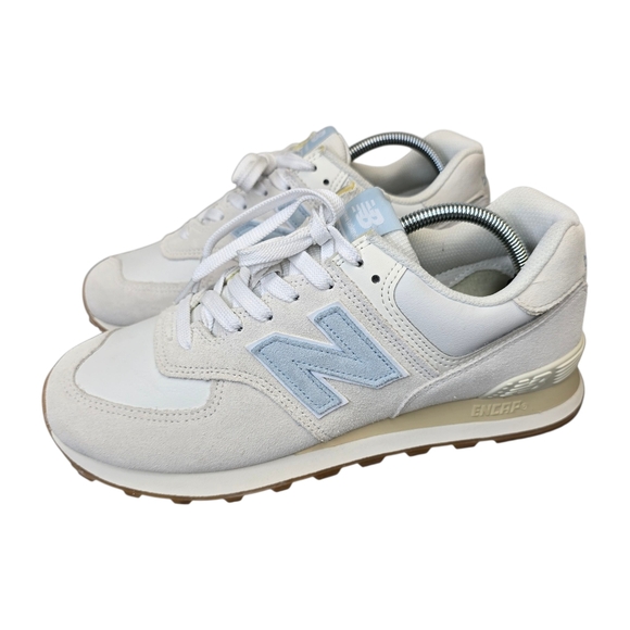 New Balance 574 Women's 11 Reflection Light Blue Cream Casual Sneakers WL574QA2 - Picture 1 of 15
